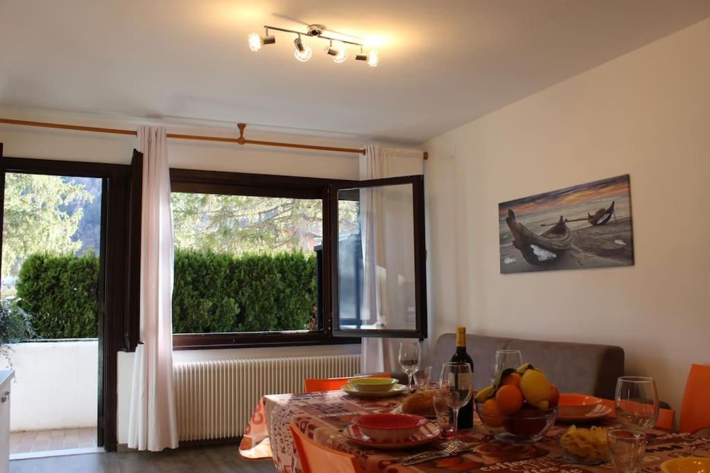 Fronte LagoResidencegarden, Moderno Appartamento Calceranica al Lago Exterior photo